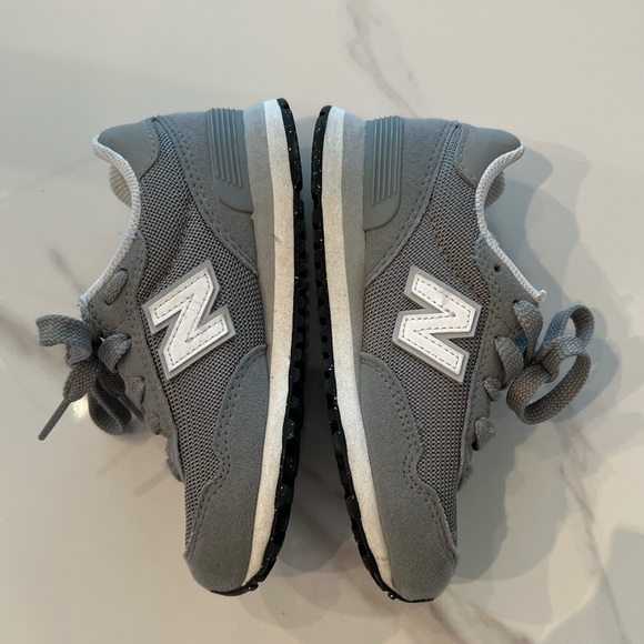 Toddler 10.5T New Balance ‘515’ Gray Shoes EUC - Picture 3 of 6